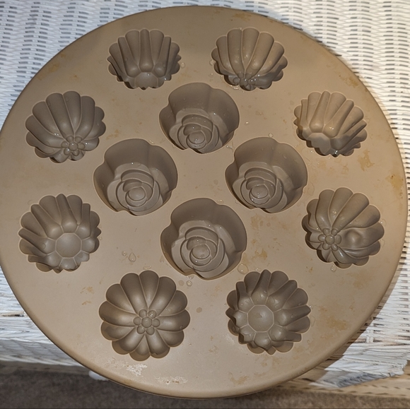 Pampered Chef Kitchen Pampered Chef Silicone 2 Muffincupcakedessert